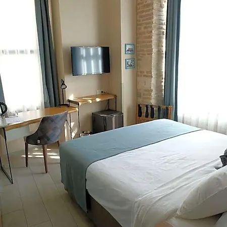 Galatahan Karakoy 3*