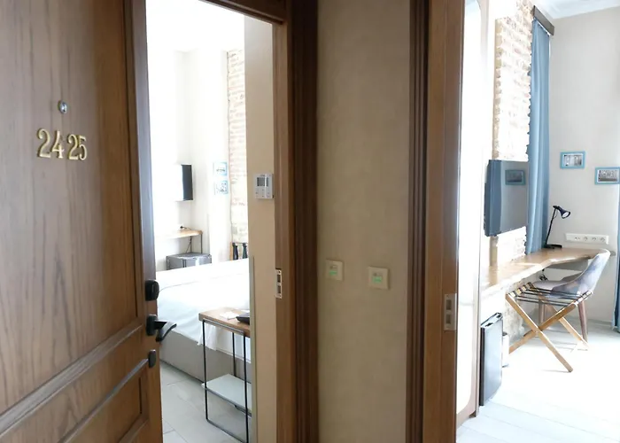 Galatahan Karakoy Hotel